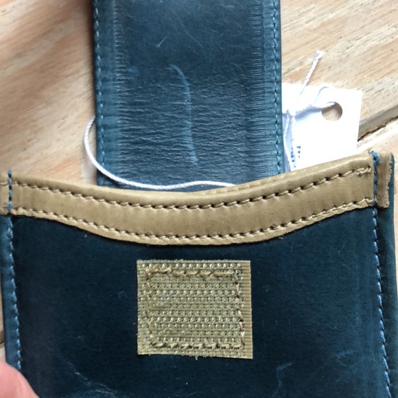 NWT carrie dunham media case - Picture 8 of 10